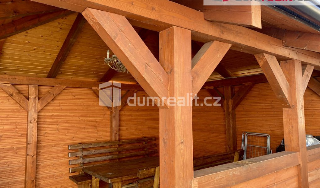 Prodej domu 360 m² s pozemkem 628 m², Velká Hleďsebe – náhled fotky 8