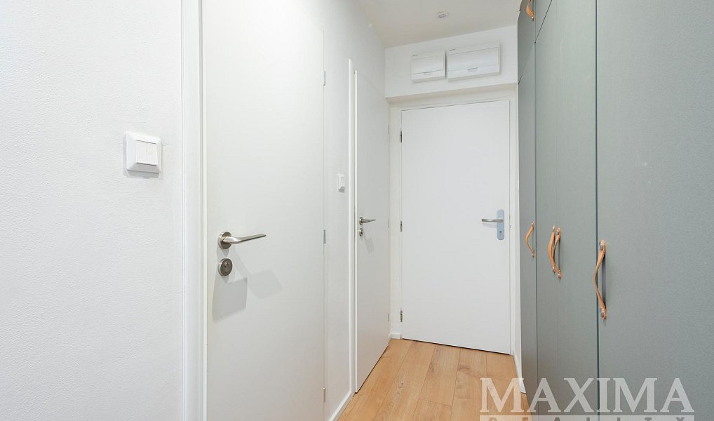 Prodej bytu 2+1 54 m², Praha – náhled fotky 30