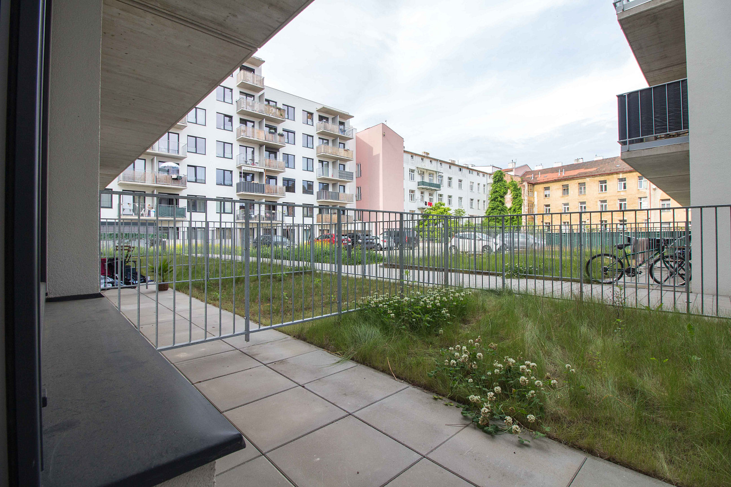 Pronájem bytu 1+kk 29 m² – fotografie 4