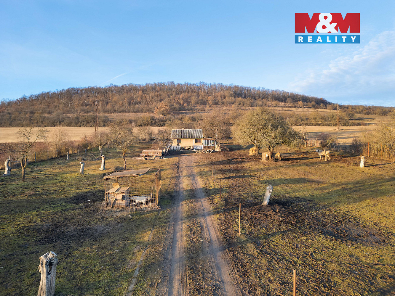 Prodej stavebního pozemku 7 980 m² – další