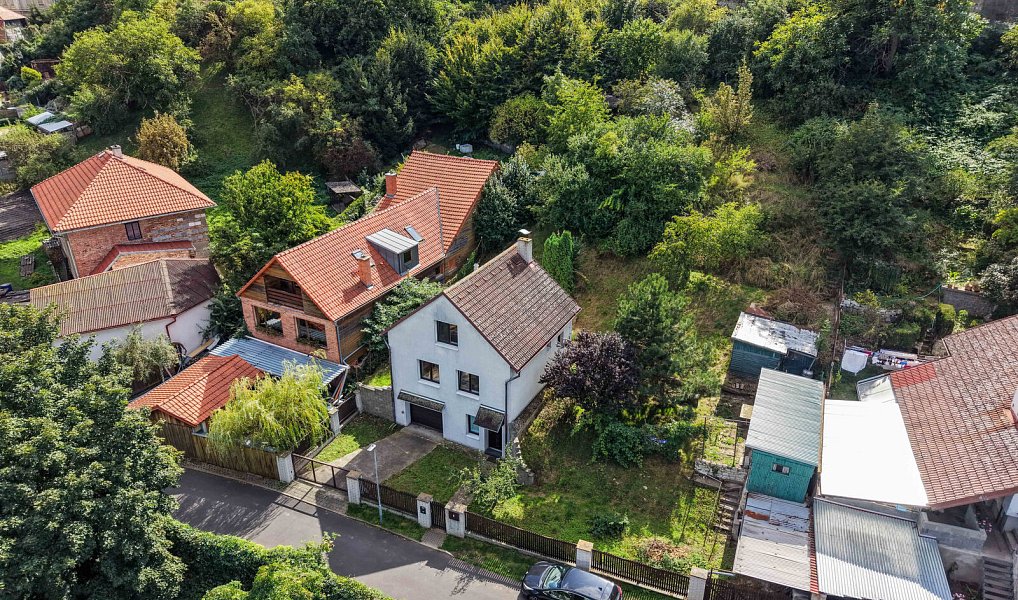 Prodej domu 122 m² s pozemkem 1 354 m², Žatec – fotka 1 z 32