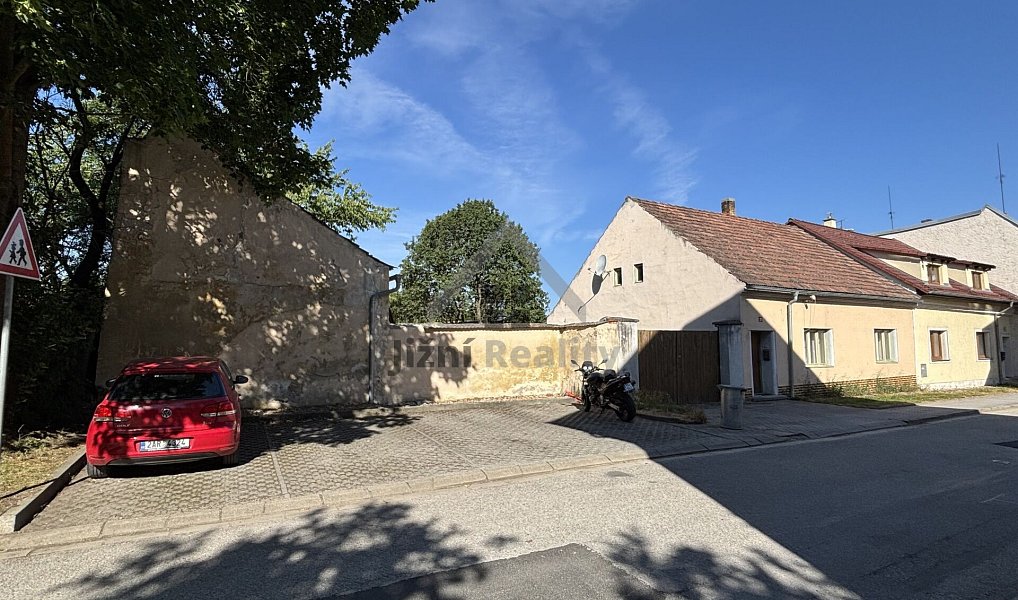 Prodej domu 205 m² s pozemkem 641 m², Nové Hrady – náhled fotky 2