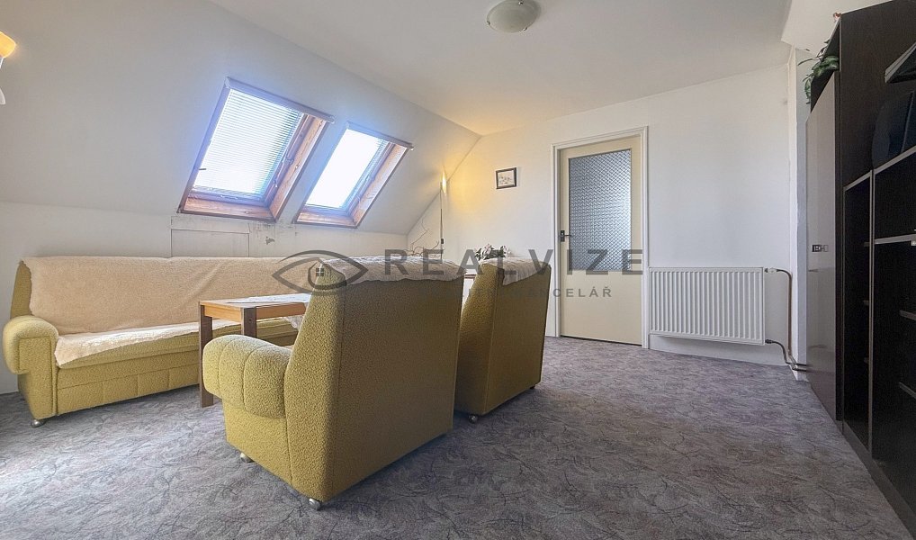 Prodej domu 245 m² s pozemkem 655 m², Ševětín – náhled fotky 15