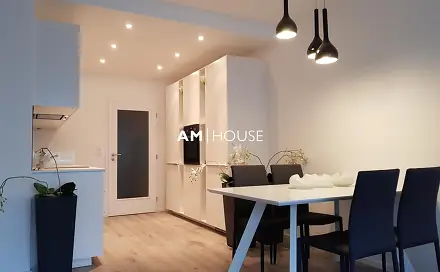 Pronájem bytu 2+kk 63 m², Zvěřinova, Praha 3 - Strašnice