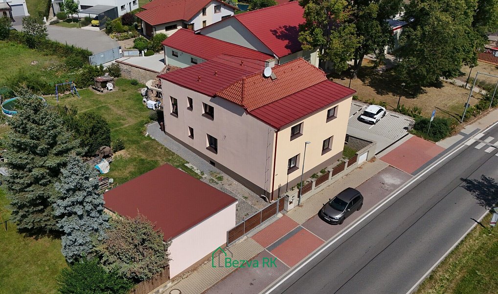 Prodej domu 250 m² s pozemkem 843 m², Nučice – fotka 1 z 57