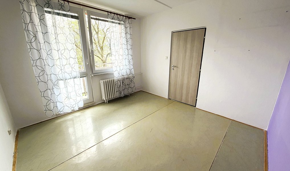 Prodej bytu 3+1 74 m², Červený Kostelec – náhled fotky 3