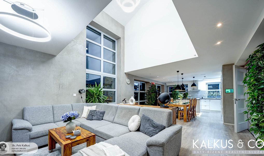 Prodej domu 214 m² s pozemkem 1 530 m², Blešno – náhled fotky 3