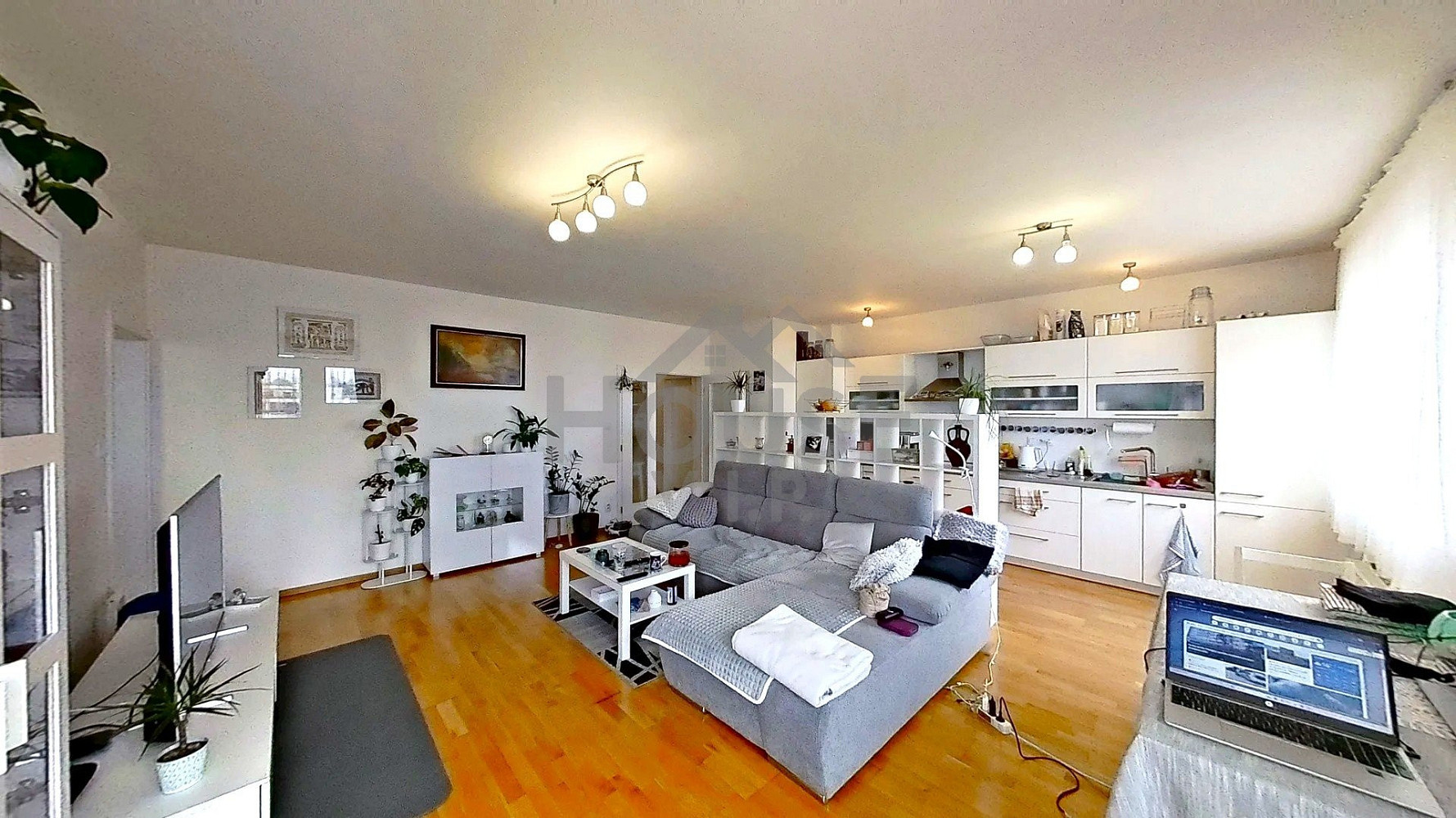 Prodej bytu 2+kk 65 m² — photo 2