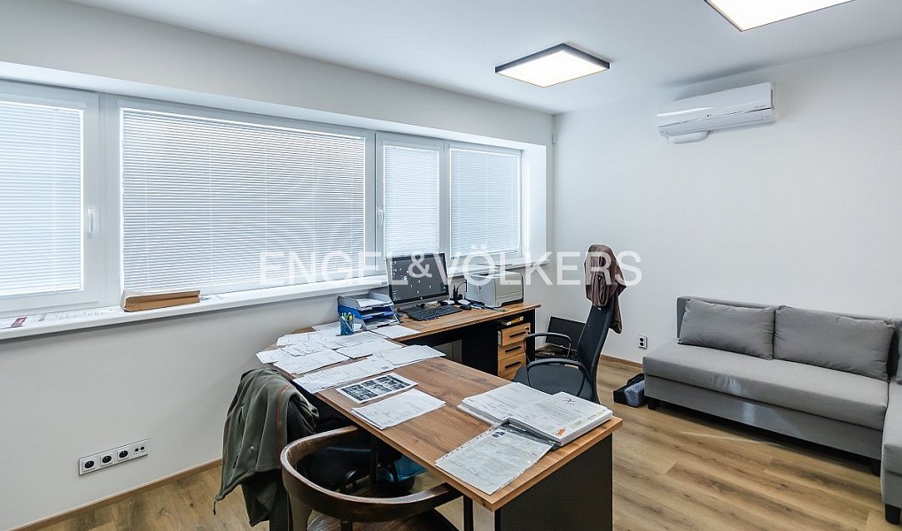 Pronájem skladovacích prostor 1 890 m², Herink – náhled fotky 9