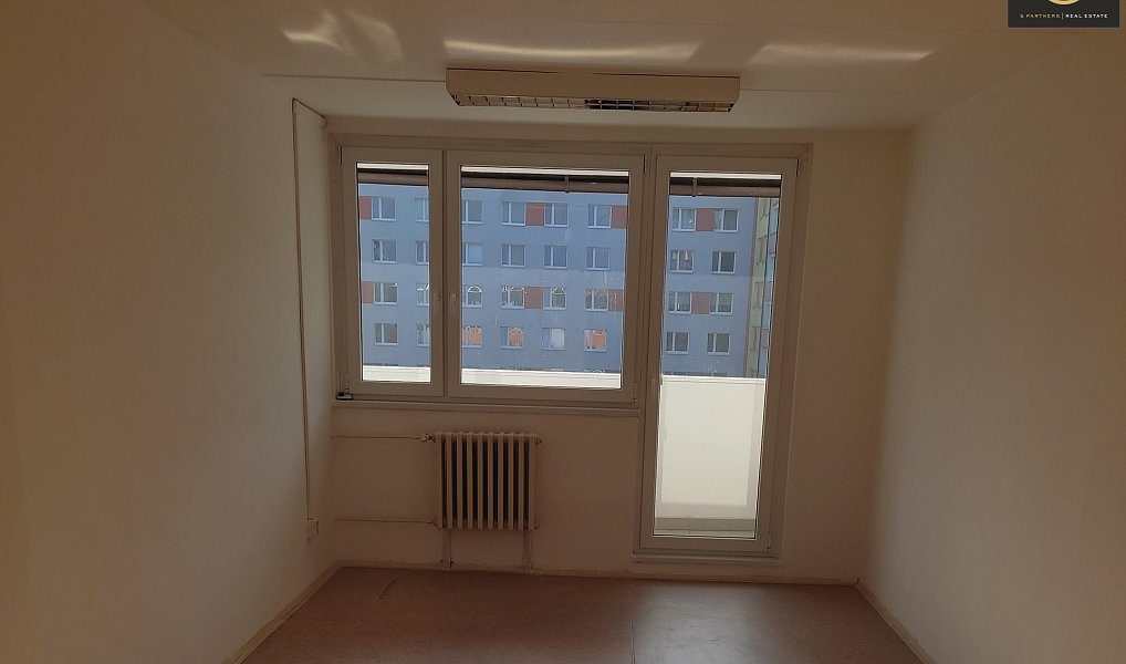 Pronájem kanceláře 20 m², Kladno – náhled fotky 3