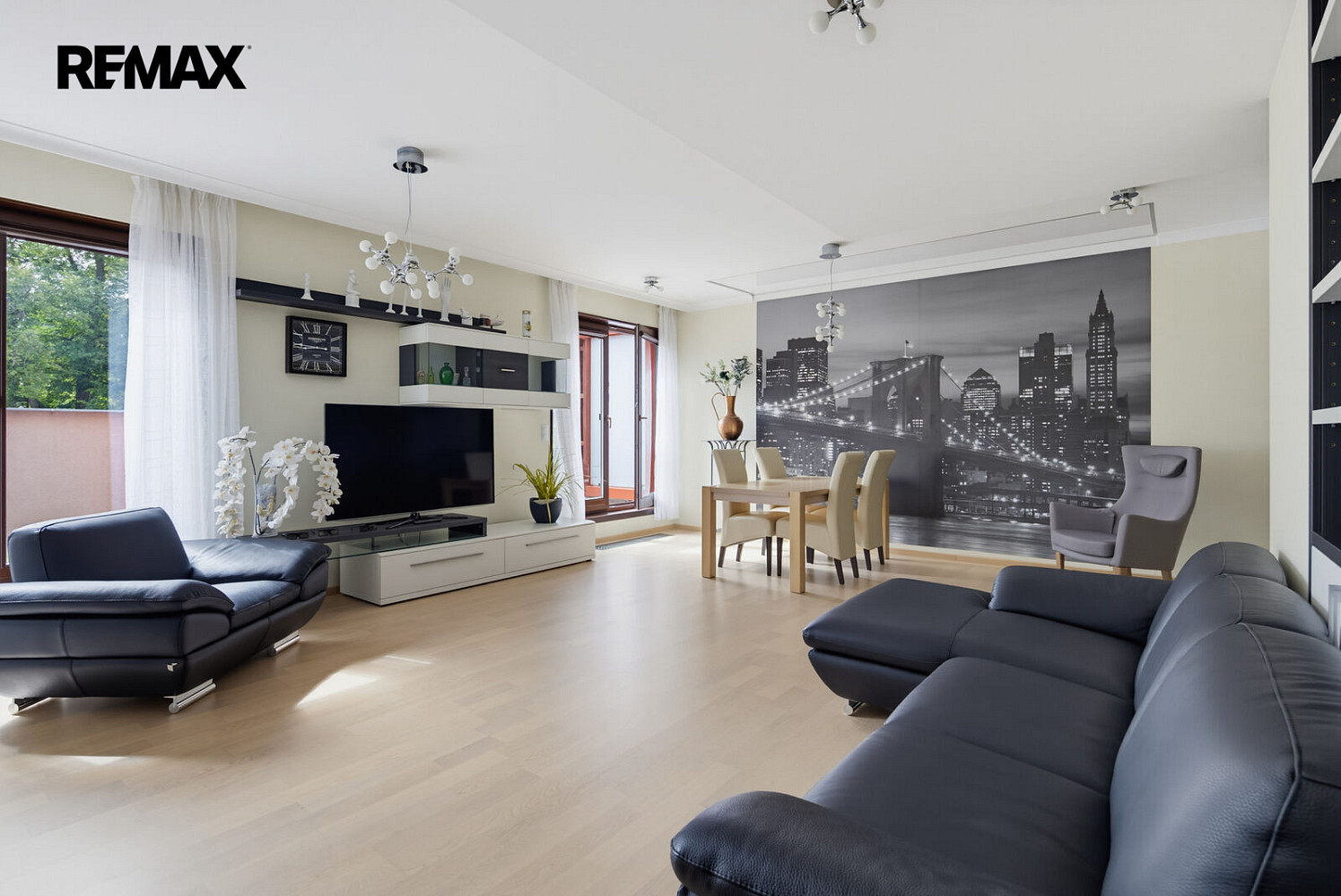 Prodej bytu 4+kk 171 m²