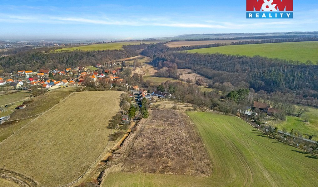 Prodej stavebního pozemku 1 068 m², Louny – náhled fotky 4