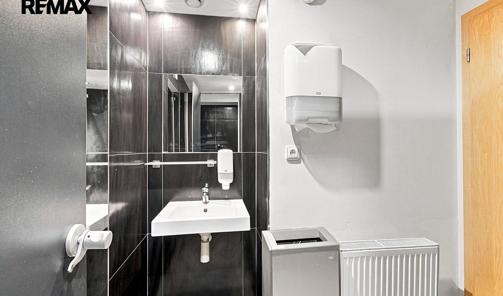 Prodej restaurace 489 m², Plzeň – náhled fotky 50