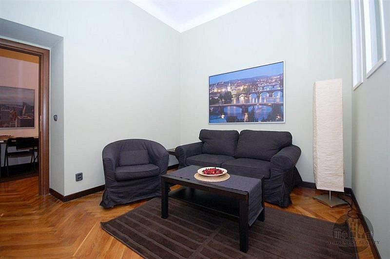 Pronájem pokoje 64 m² — photo 4