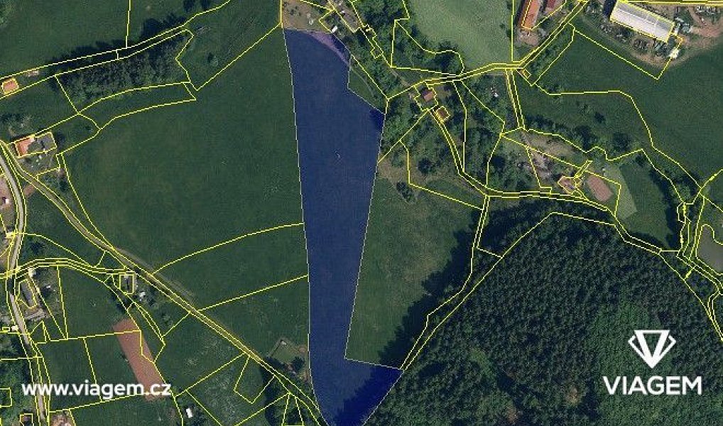 Prodej pole 7 929 m², Rovensko pod Troskami – náhled fotky 2
