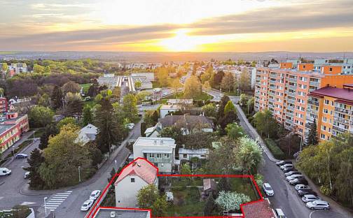 Prodej domu 170 m² s pozemkem 728 m², Libčická, Praha 8 - Čimice