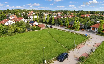 Prodej stavebního pozemku 745 m², Nade Mlýnem, Neratovice - Lobkovice, okres Mělník
