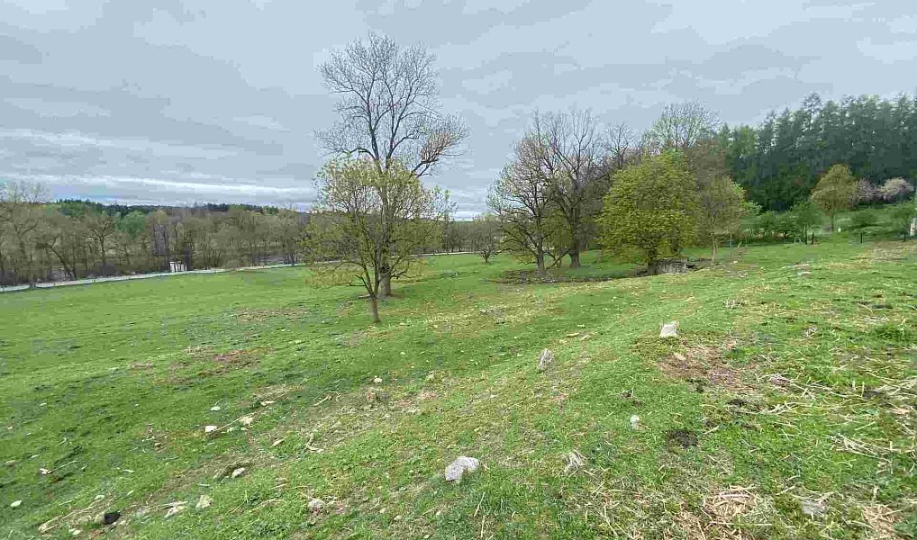Prodej stavebního pozemku 1 212 m², Žár – náhled fotky 3
