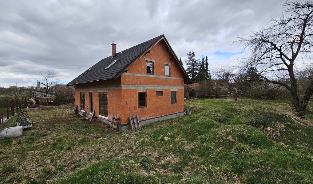 Prodej domu 214 m² s pozemkem 863 m², Velký Borek – náhled fotky 3