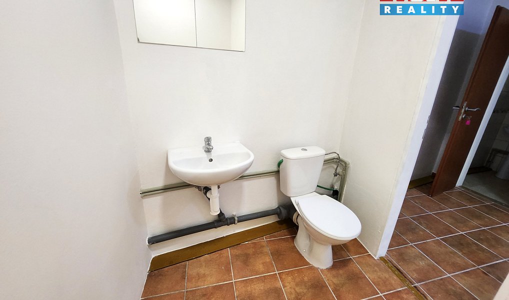Prodej obchodních prostor 120 m², Kladno – náhled fotky 6