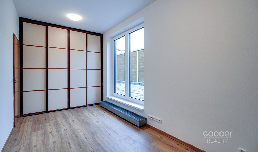 Pronájem bytu 3+kk 71 m², Praha – náhled fotky 11
