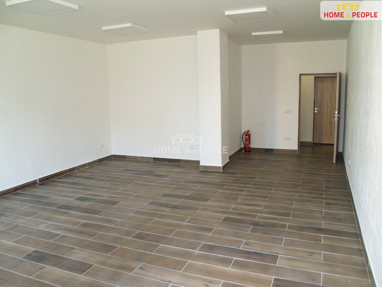 Pronájem obchodních prostor 32 m²