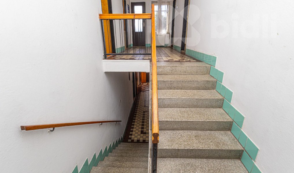 Prodej domu 279 m² s pozemkem 2 398 m², Okřesaneč – náhled fotky 34