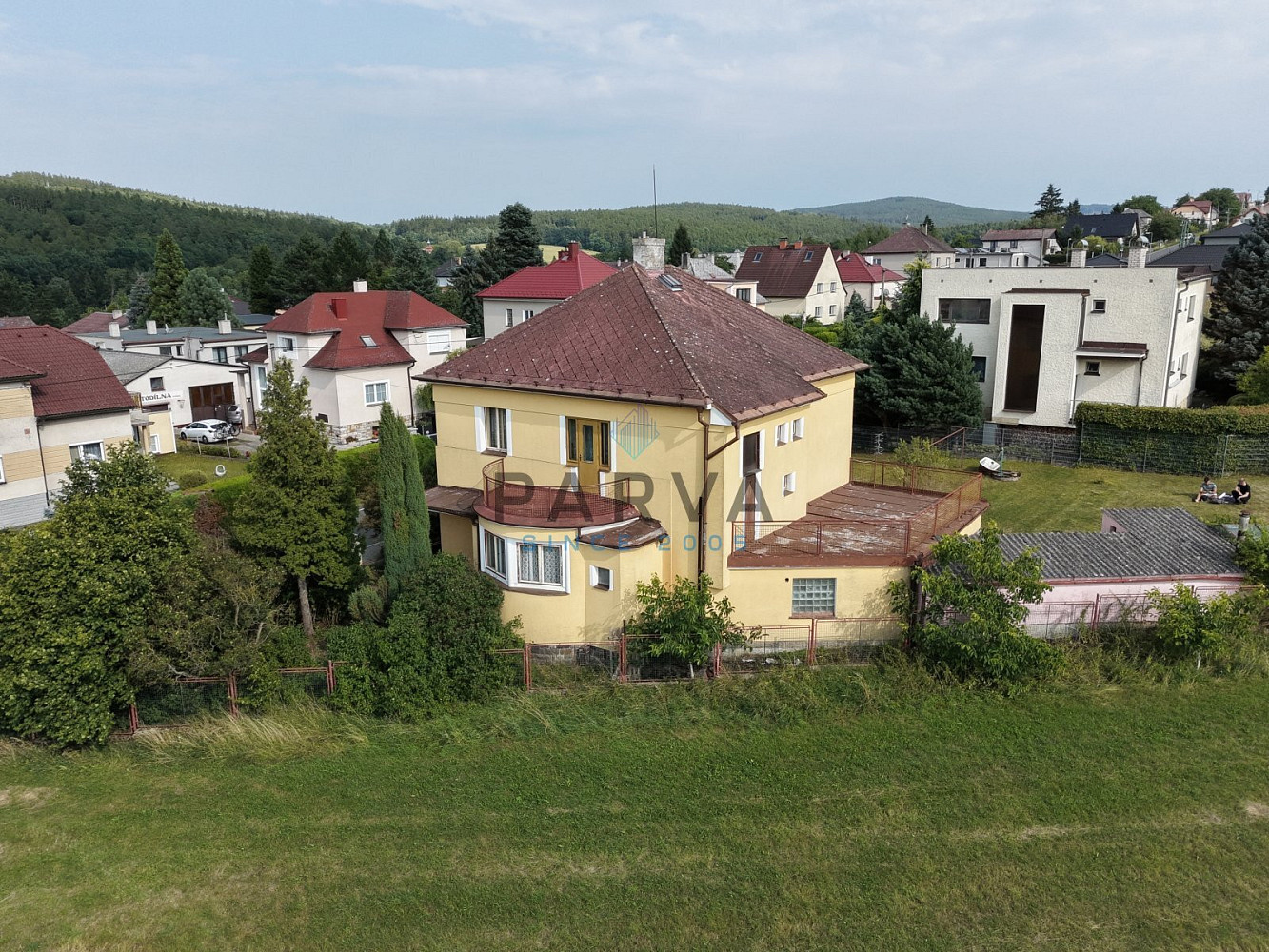 Prodej domu 212 m² s pozemkem 1 083 m² – fotografie 2