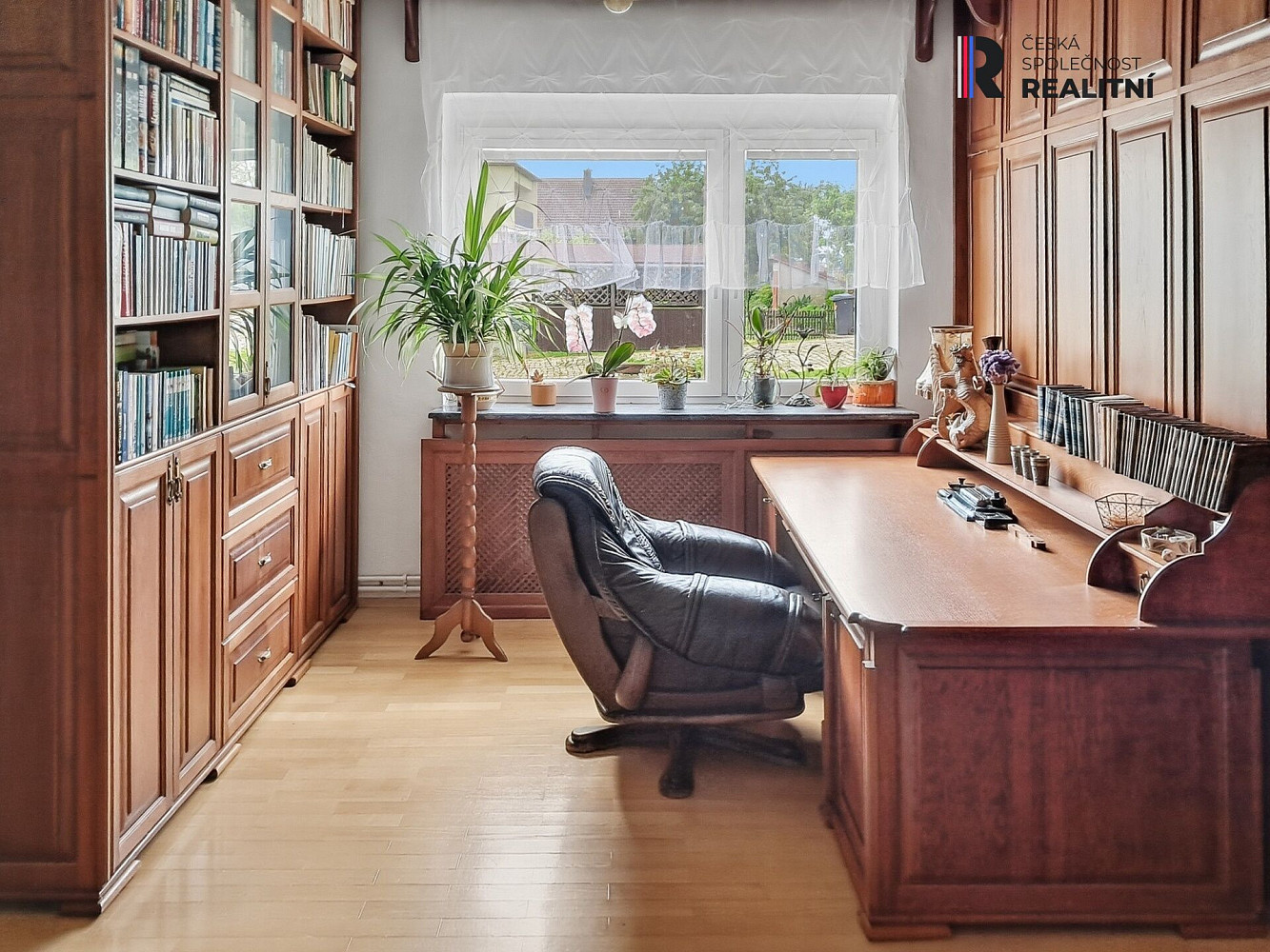 Prodej domu 176 m² s pozemkem 985 m² – fotografie 2