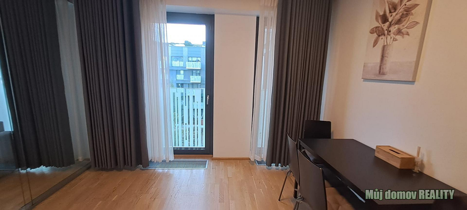 Pronájem bytu 2+1 79 m² – fotografie 3