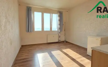 Prodej bytu 1+kk 20 m², Bělojarská, Tachov
