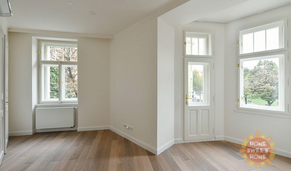 Pronájem bytu 4+kk 118 m², Praha – náhled fotky 2