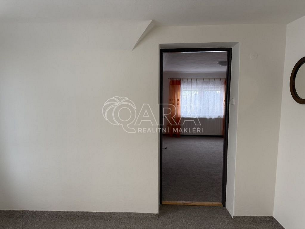 Pronájem bytu 2+1 50 m² – fotografie 4