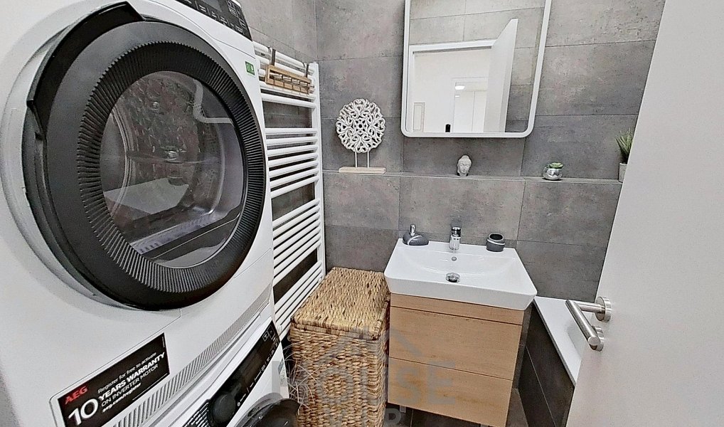 Pronájem bytu 2+kk 64 m², Praha – náhled fotky 10