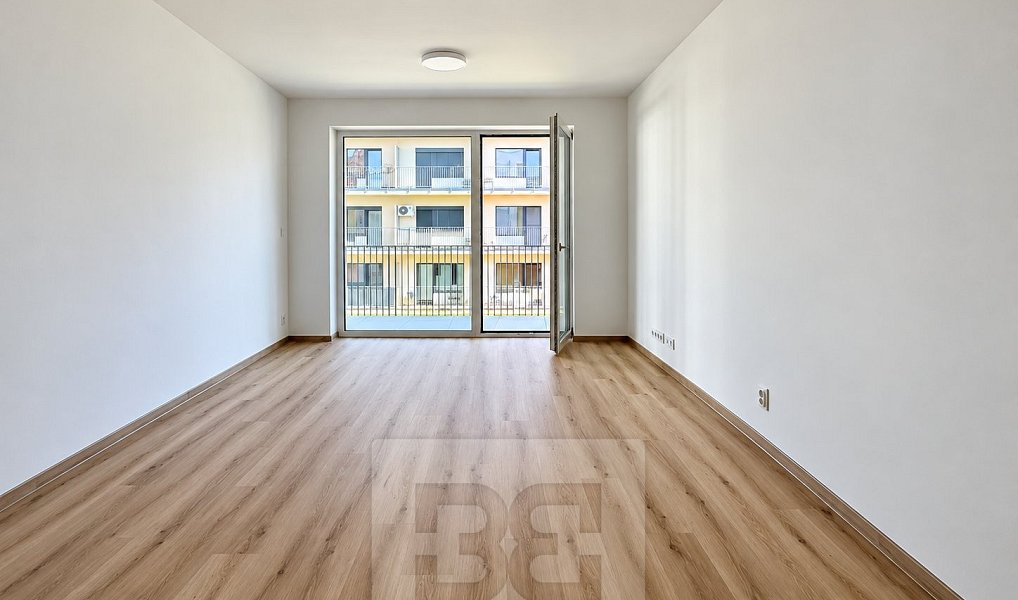Pronájem bytu 1+kk 35 m², Brno – náhled fotky 2