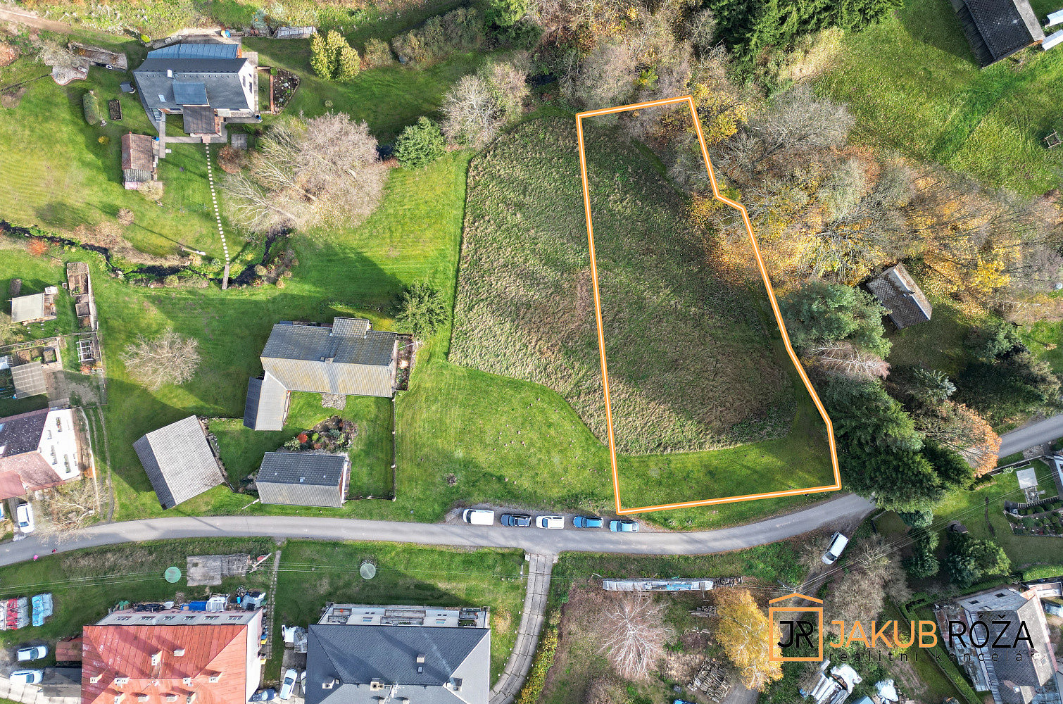 Prodej stavebního pozemku 1 989 m²