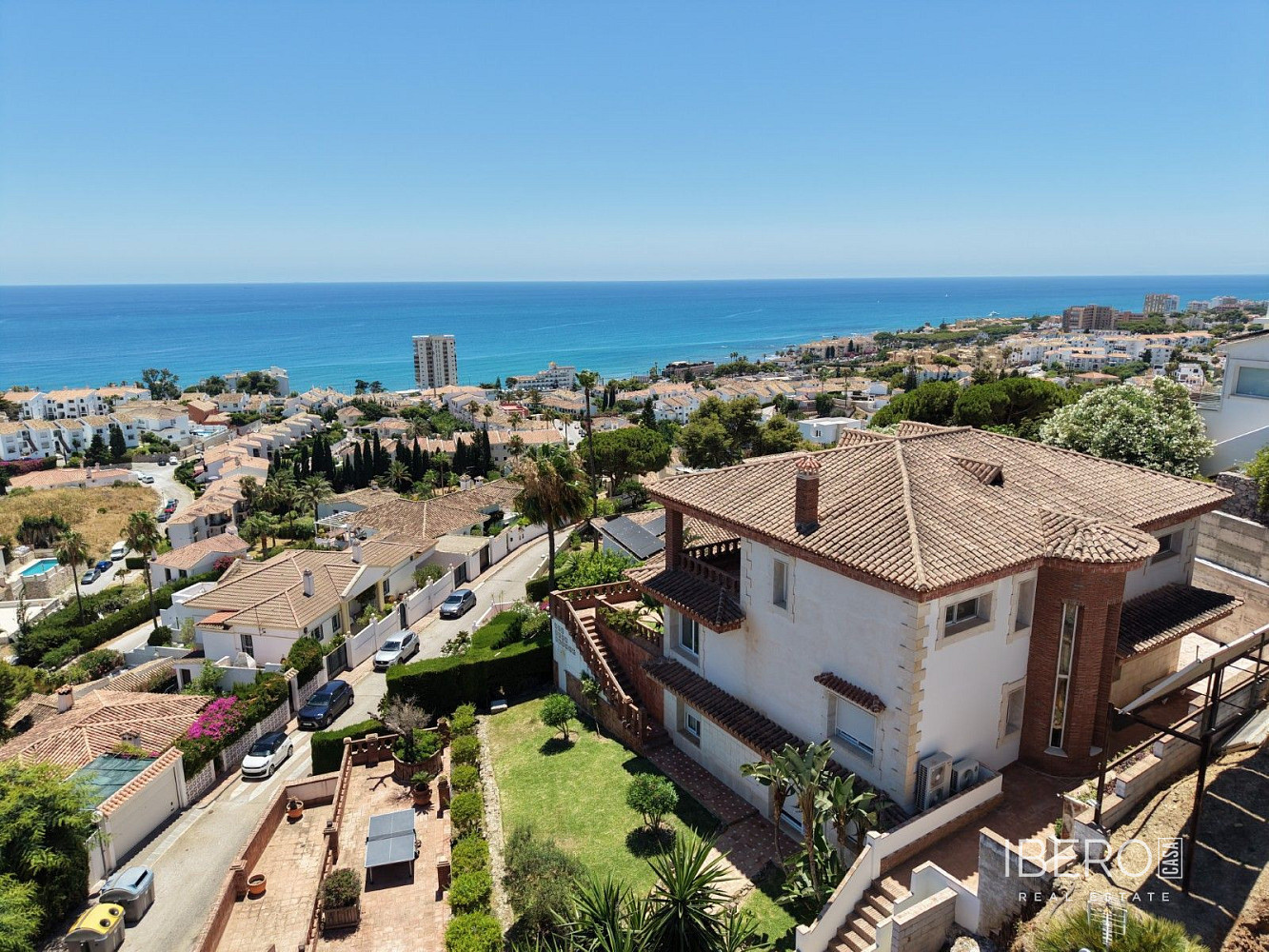 Prodej domu 397 m² s pozemkem 997 m²