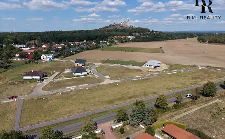 Prodej stavebního pozemku 1 668 m², Ráby, okres Pardubice