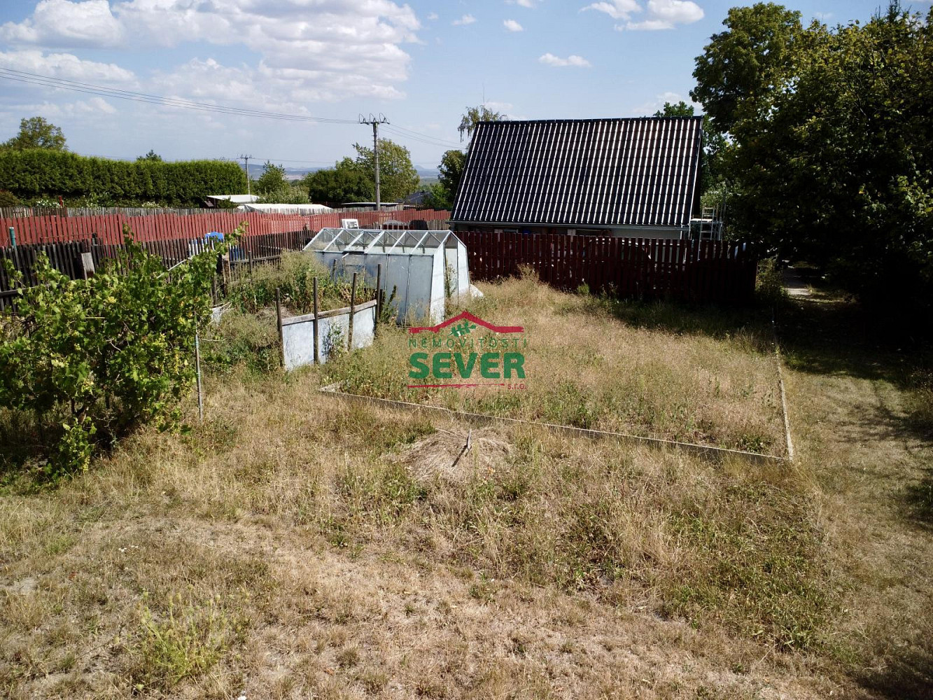 Prodej stavebního pozemku 1 106 m² – fotografie 3