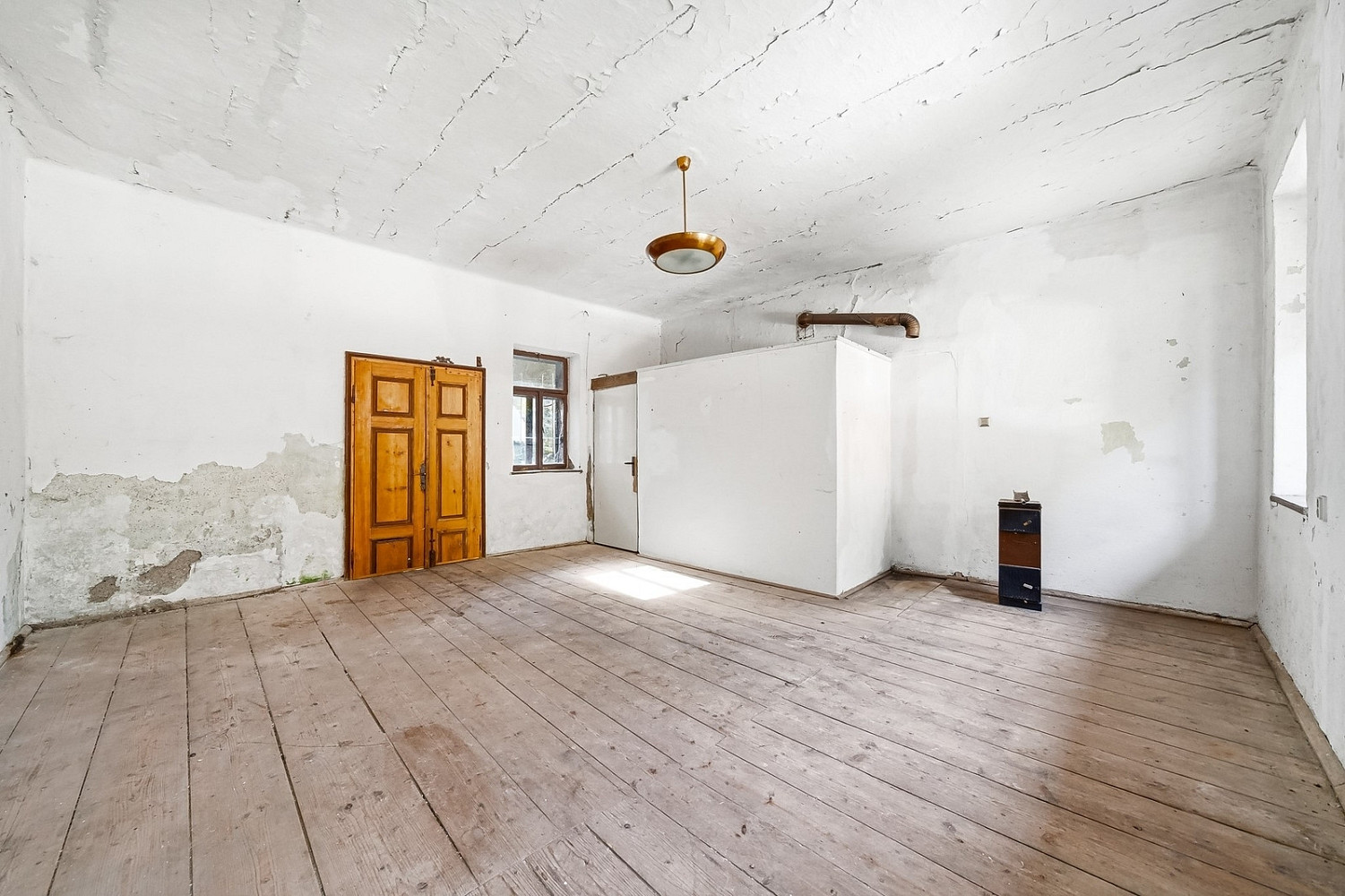 Prodej domu 140 m² s pozemkem 1 817 m² — photo 2