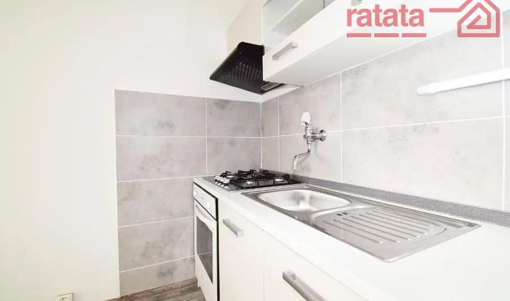 Pronájem bytu 1+1 35 m², Jirkov – náhled fotky 2