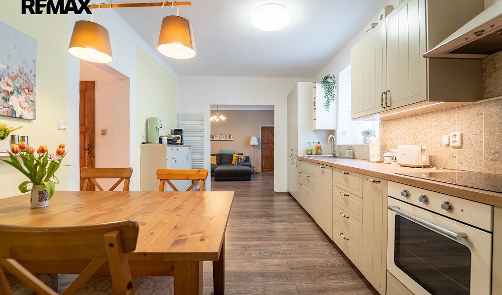 Prodej domu 140 m² s pozemkem 2 563 m², Pečky – náhled fotky 18