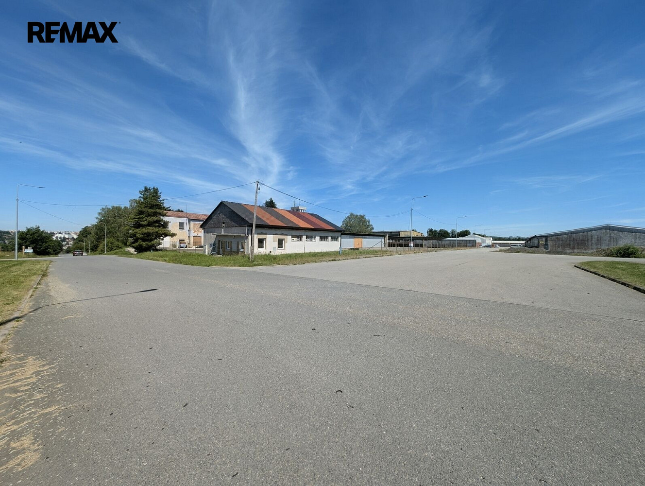 Pronájem skladovacích prostor 1 750 m² – fotografie 2