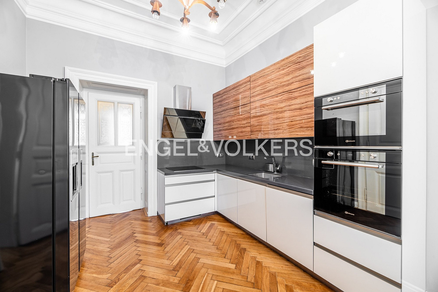 Pronájem bytu 2+1 73 m² – pohled 4