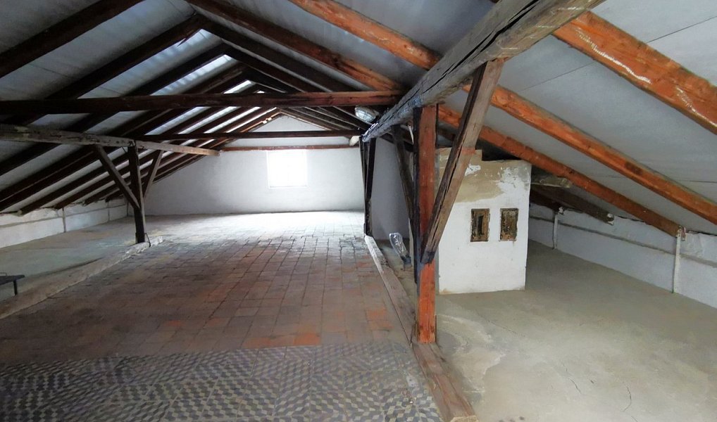 Prodej domu 328 m² s pozemkem 438 m², Jihlava – náhled fotky 22