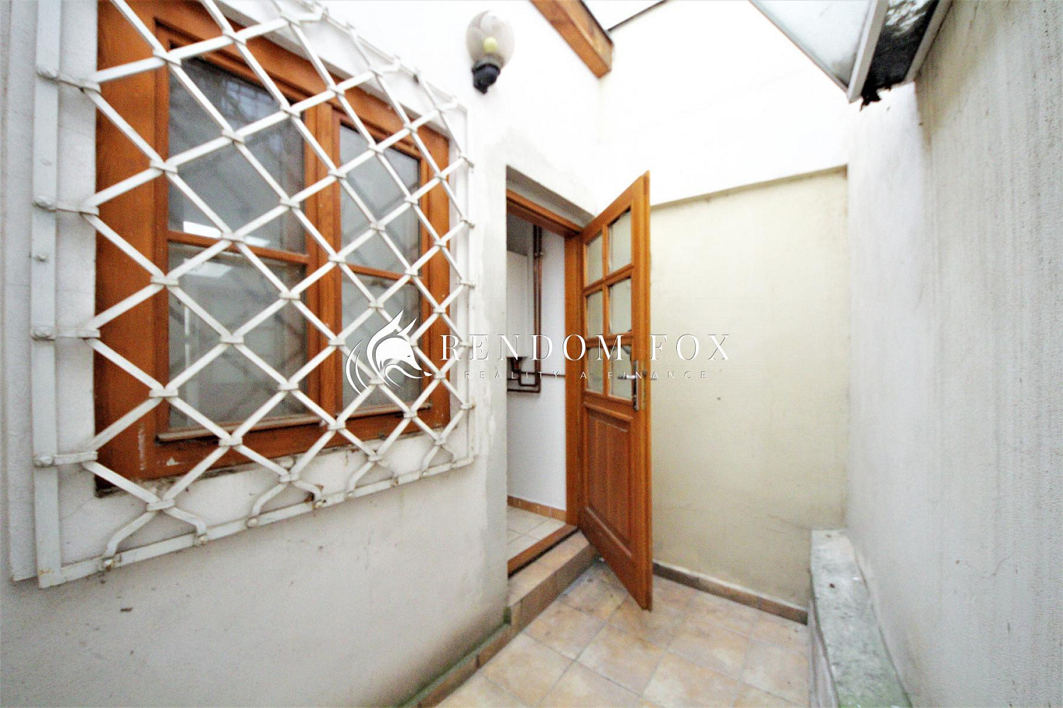 Prodej obchodních prostor 150 m² — photo 4