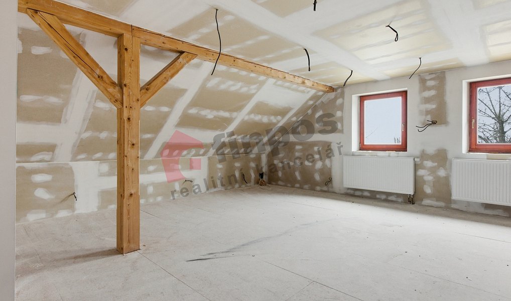 Prodej domu 159 m² s pozemkem 994 m², Šípy – náhled fotky 13