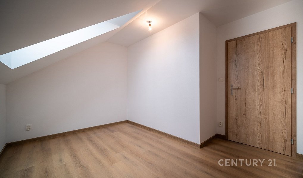 Prodej domu 161 m² s pozemkem 413 m², Homole – náhled fotky 25