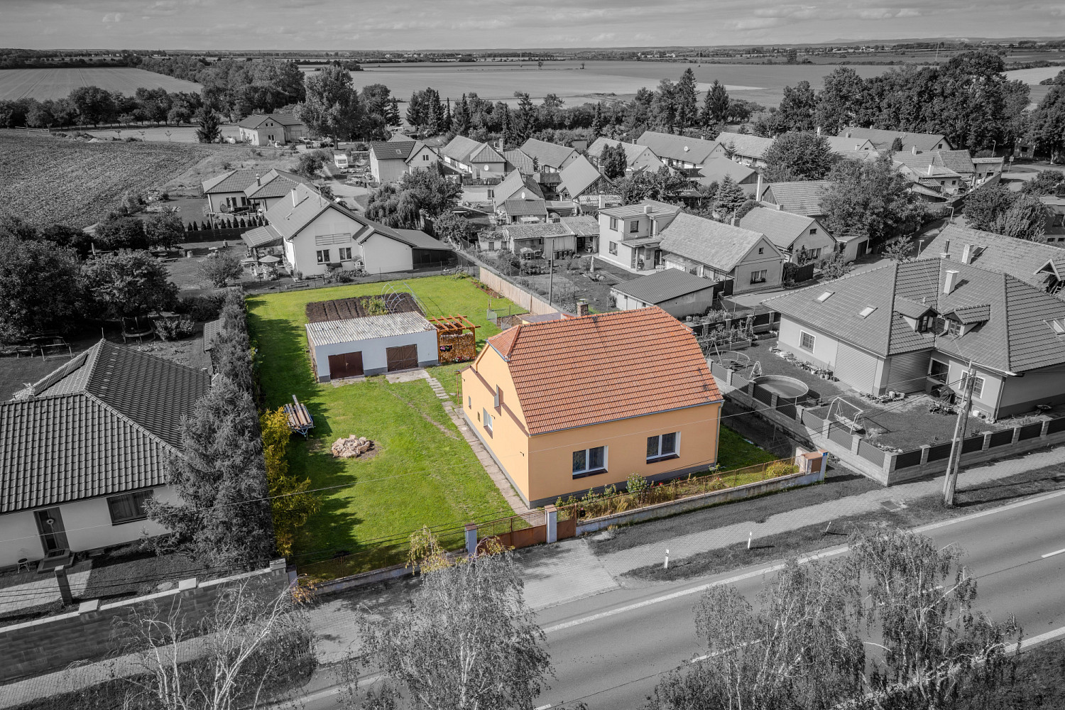 Prodej domu 96 m² s pozemkem 1 348 m² – fotografie 2