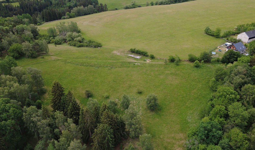 Prodej stavebního pozemku 2 215 m², Planá – náhled fotky 8